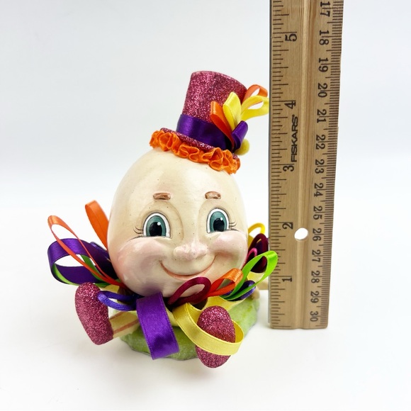 Vintage Katherine’s Collection Humpty Dumpty Cupcake Celebration Spring Bobble. - Picture 8 of 8